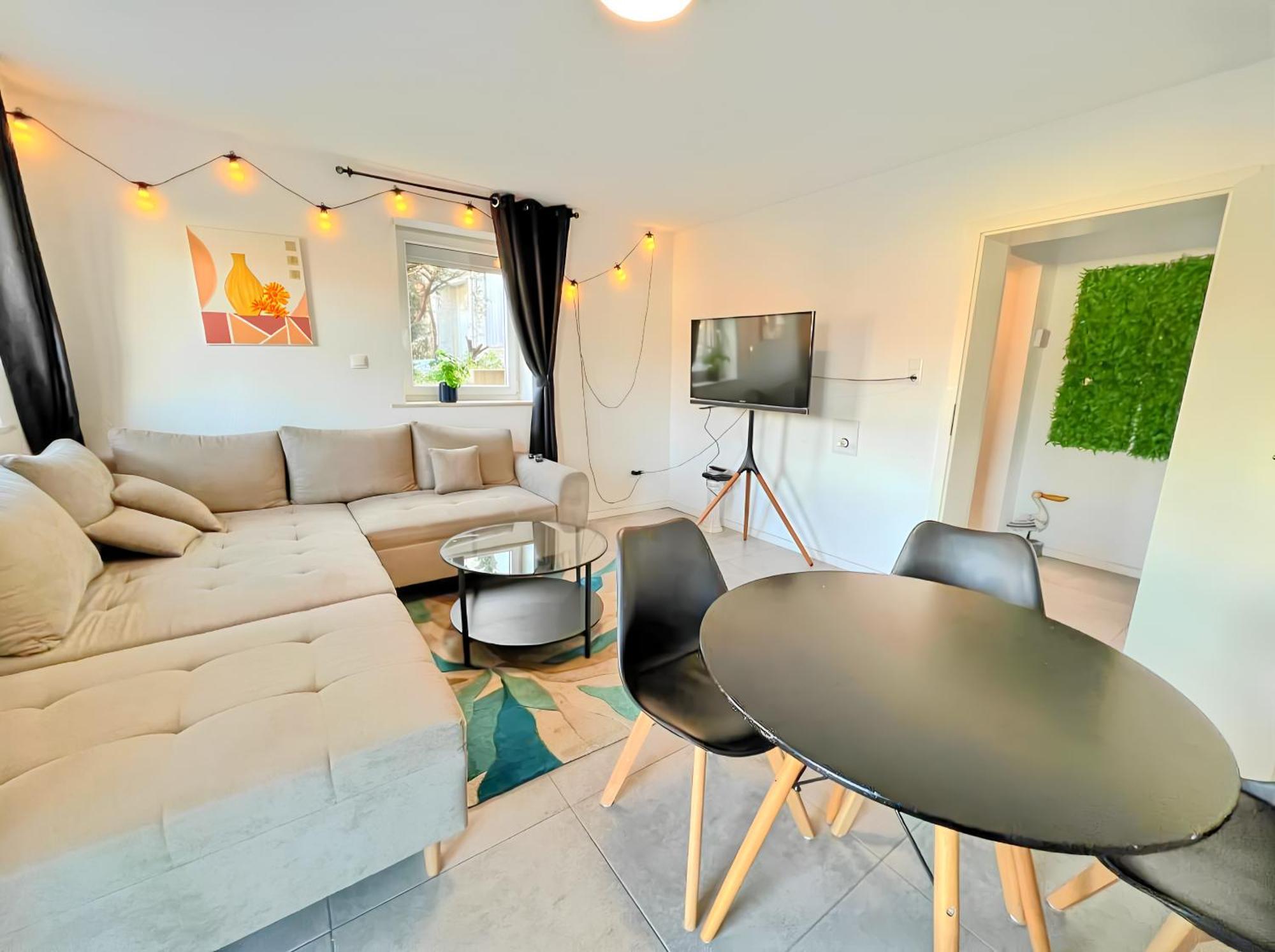 2 Zimmerwohnung - Kueche - Wlan - Oeffentliche Parkplaetze Blaustein Zewnętrze zdjęcie